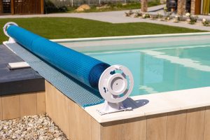 How Do Solar Pool Covers Work